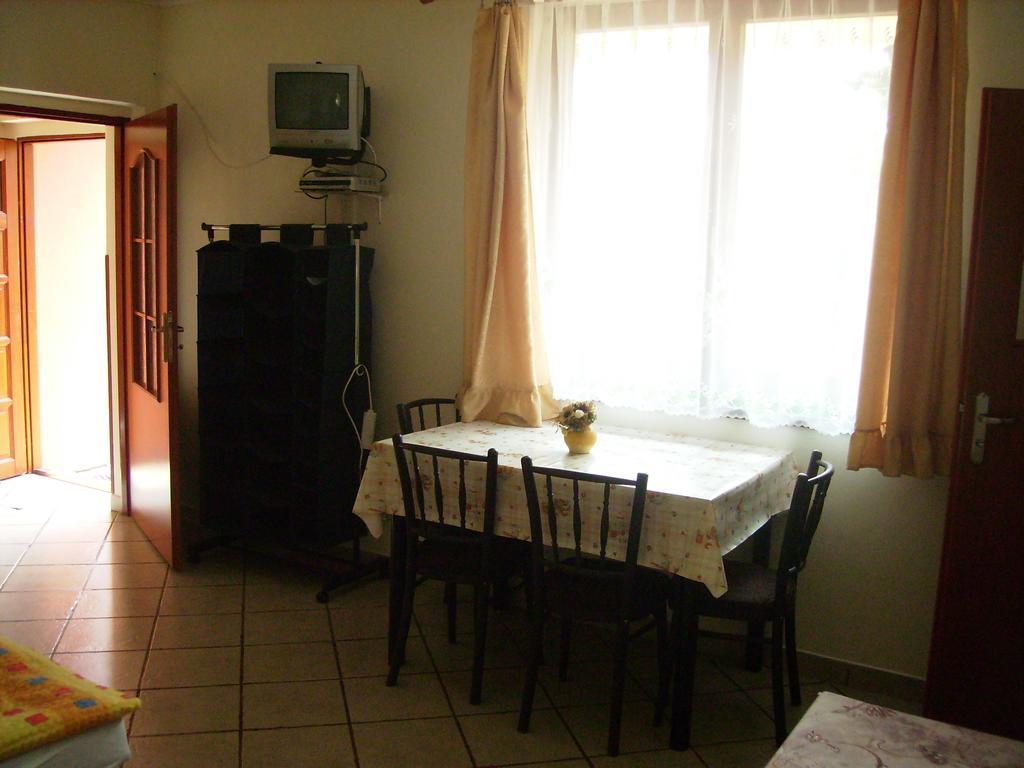 Bungalovy Natura Trávnica Kamer foto